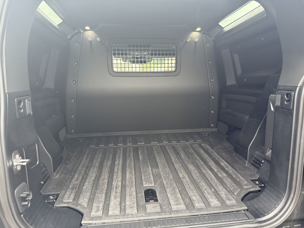 Land Rover Defender 90