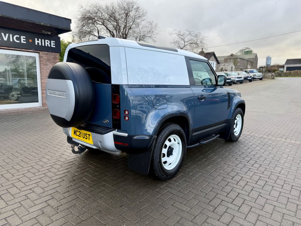 Land Rover Defender 90