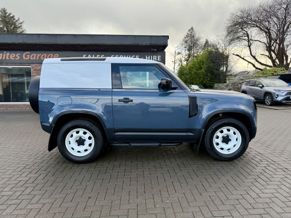 Land Rover Defender 90