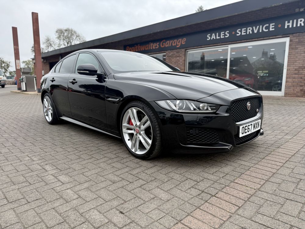 Jaguar XE